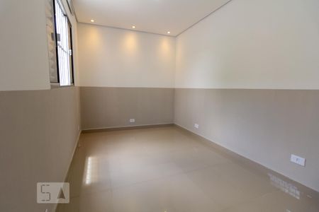 Quarto de casa para alugar com 1 quarto, 50m² em Jardim Trussardi, São Paulo