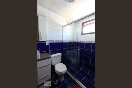 Casa à venda com 197m², 3 quartos e 2 vagas Casa à venda com 197m², 3 quartos e 2 vagasBanheiro da suíte