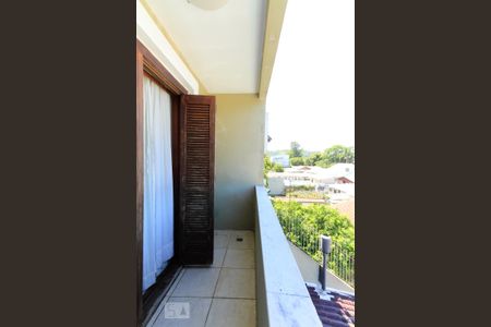 Casa à venda com 197m², 3 quartos e 2 vagas Casa à venda com 197m², 3 quartos e 2 vagasSacada da suúte