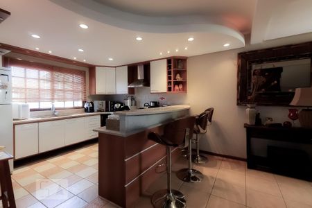 Casa à venda com 197m², 3 quartos e 2 vagas Casa à venda com 197m², 3 quartos e 2 vagasCozinha