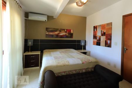 Casa à venda com 197m², 3 quartos e 2 vagas Casa à venda com 197m², 3 quartos e 2 vagasSuíte