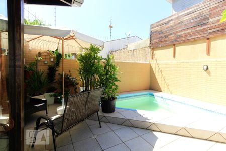 Casa à venda com 197m², 3 quartos e 2 vagas Casa à venda com 197m², 3 quartos e 2 vagasQuintal