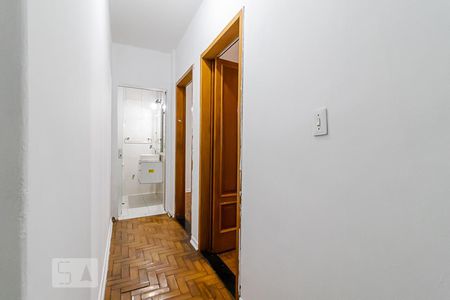 Apartamento à venda com 80m², 2 quartos e sem vagaCorredor