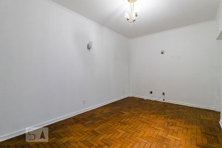 Apartamento à venda com 80m², 2 quartos e sem vagaSala