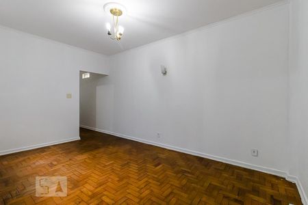 Apartamento à venda com 80m², 2 quartos e sem vagaSala