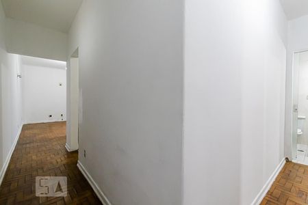Apartamento à venda com 80m², 2 quartos e sem vagaCorredor