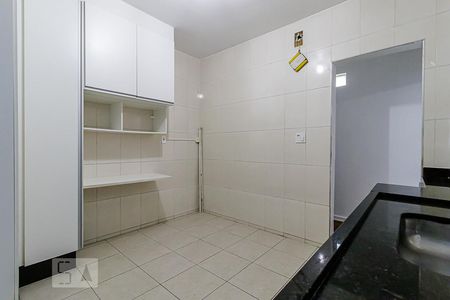 Apartamento à venda com 80m², 2 quartos e sem vagaCozinha