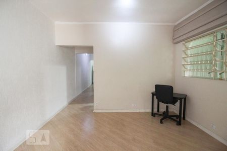 Sala de casa para alugar com 2 quartos, 100m² em Vila Pereira Barreto, São Paulo