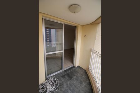 Sacada de apartamento para alugar com 3 quartos, 106m² em Vila Azevedo, São Paulo