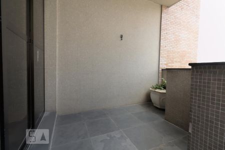 Sacada da Sala de Jantar de apartamento para alugar com 3 quartos, 250m² em Perdizes, São Paulo
