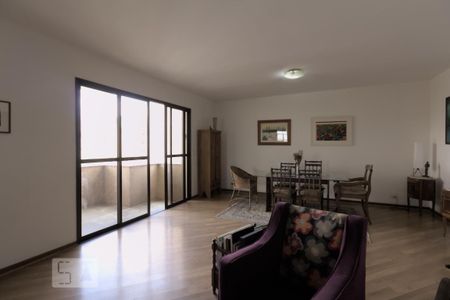 Sala de jantar de apartamento para alugar com 3 quartos, 250m² em Perdizes, São Paulo