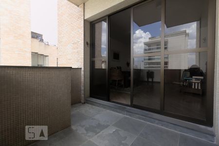 Sacada da Sala de Jantar de apartamento para alugar com 3 quartos, 250m² em Perdizes, São Paulo