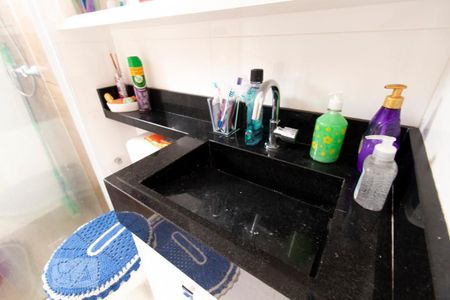 Apartamento à venda com 47m², 2 quartos e 1 vagaDetalhe Banheiro