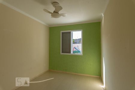 Apartamento à venda com 77m², 2 quartos e 1 vagaQuarto 2