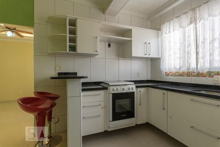 Apartamento à venda com 77m², 2 quartos e 1 vagaCozinha