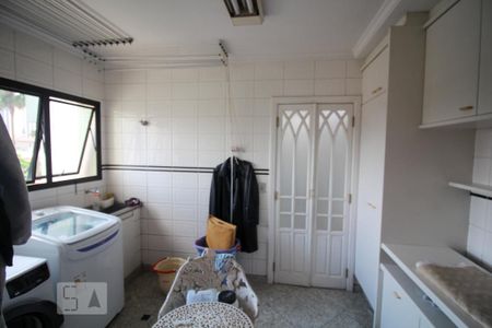 Apartamento para alugar com 600m², 4 quartos e 5 vagasLavanderia