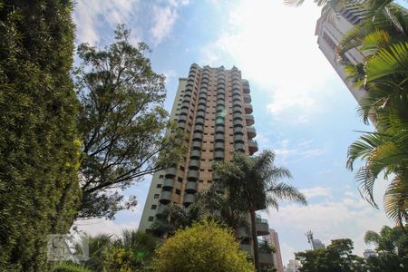 Apartamento para alugar com 600m², 4 quartos e 5 vagasFachada