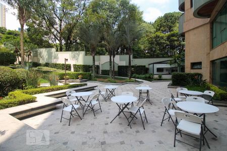 Apartamento para alugar com 600m², 4 quartos e 5 vagasÁrea comum - Churrasqueira