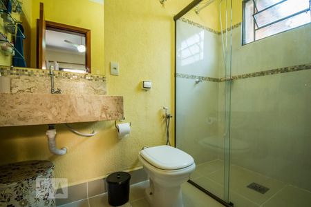 Banheiro da Suíte de casa à venda com 4 quartos, 162m² em Bosque de Barão Geraldo, Campinas