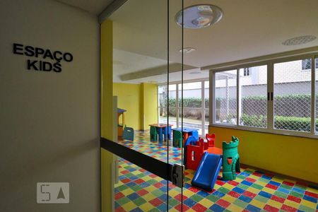 Apartamento para alugar com 130m², 4 quartos e 3 vagasÁrea Comum - Espaço Kids