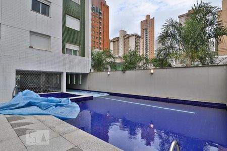 Apartamento para alugar com 130m², 4 quartos e 3 vagasÁrea comum - Piscina
