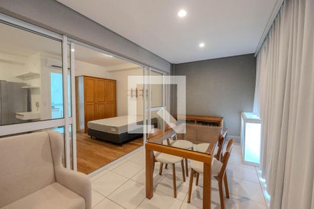 Studio para alugar com 40m², 1 quarto e 1 vaga Studio para alugar com 40m², 1 quarto e 1 vagaSacada