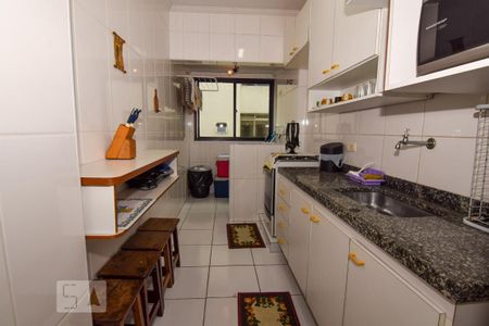 Apartamento para alugar com 105m², 3 quartos e 2 vagasCozinha