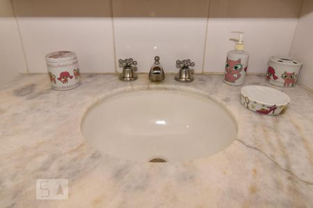 Apartamento para alugar com 105m², 3 quartos e 2 vagasBanheiro 