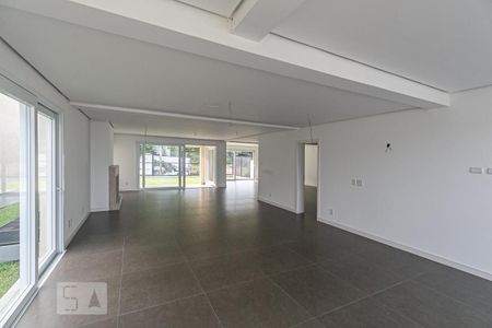 Sala de casa de condomínio à venda com 4 quartos, 543m² em Pedra Redonda, Porto Alegre