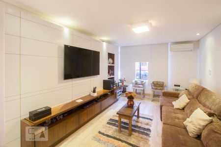 Sala de casa para alugar com 4 quartos, 150m² em Brooklin Novo, São Paulo