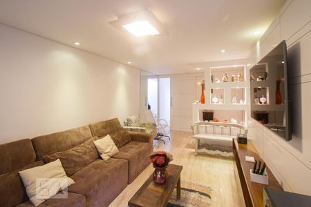 Sala de casa à venda com 4 quartos, 150m² em Brooklin Novo, São Paulo