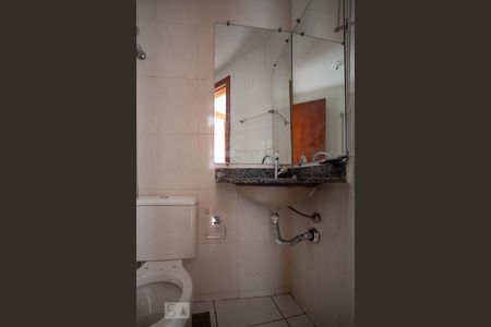 Apartamento para alugar com 65m², 2 quartos e 1 vagaBanheiro social 