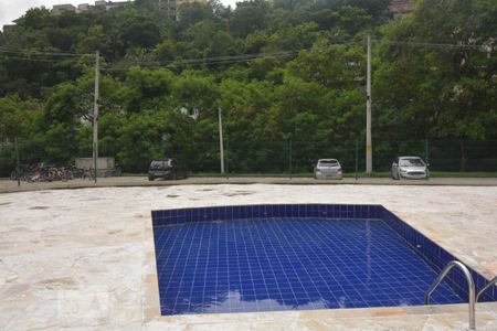 Apartamento para alugar com 48m², 2 quartos e 1 vagaÁrea comum - Piscina