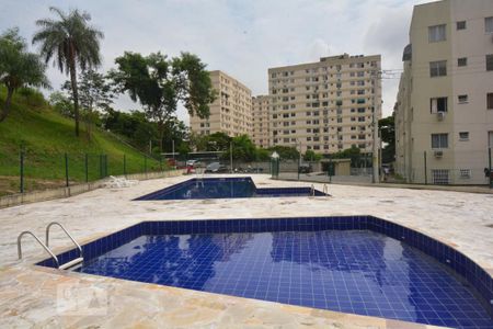 Apartamento para alugar com 48m², 2 quartos e 1 vagaÁrea comum - Piscina
