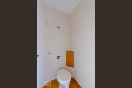 Apartamento à venda com 74m², 2 quartos e sem vagaBanheiro de Serviço