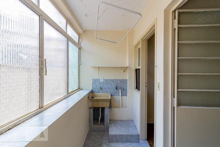 Apartamento à venda com 74m², 2 quartos e sem vagaÁrea de Serviço