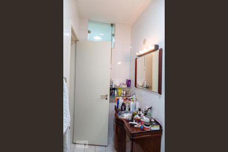 Apartamento à venda com 178m², 3 quartos e 2 vagasBanheiro da Suíte