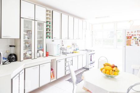 Apartamento à venda com 178m², 3 quartos e 2 vagasCozinha