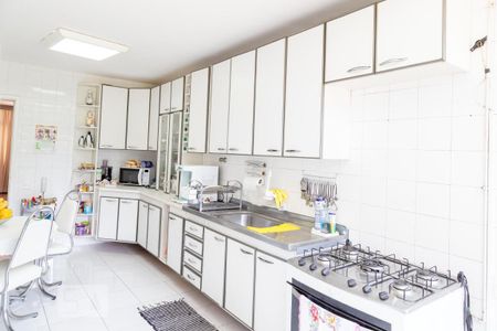 Apartamento à venda com 178m², 3 quartos e 2 vagasCozinha