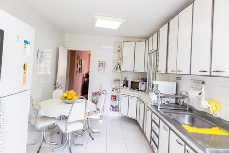 Apartamento à venda com 178m², 3 quartos e 2 vagasCozinha