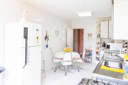 Apartamento à venda com 178m², 3 quartos e 2 vagasCozinha