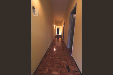 Corredor de entrada de casa para alugar com 4 quartos, 85m² em Bosque, Campinas