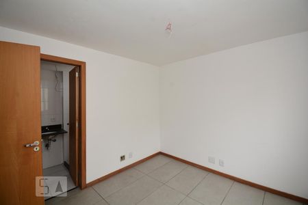 Suíte 1 de casa de condomínio à venda com 2 quartos, 70m² em Todos Os Santos, Rio de Janeiro