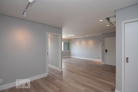 Sala de apartamento à venda com 2 quartos, 104m² em Bela Vista, São Paulo