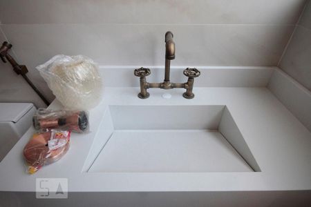 Apartamento para alugar com 104m², 2 quartos e sem vagaBanheiro da Suíte