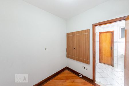 Apartamento para alugar com 97m², 4 quartos e 2 vagasQuarto de Serviço