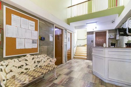 Apartamento à venda com 66m², 2 quartos e sem vaga Apartamento à venda com 66m², 2 quartos e sem vagaÁrea comum - Hall social