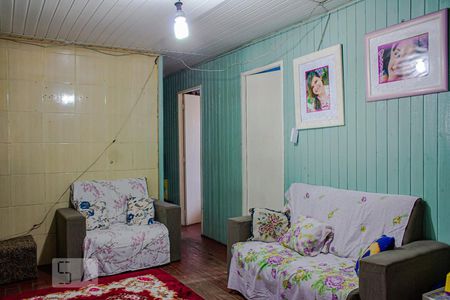 Sala de casa à venda com 4 quartos, 96m² em Mathias Velho, Canoas