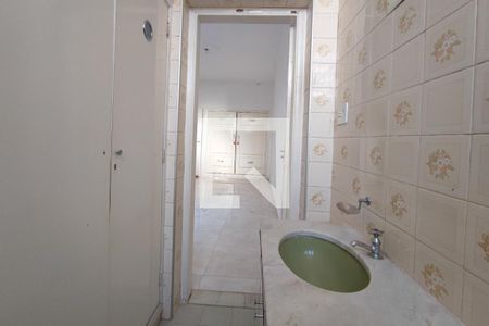 Casa à venda com 288m², 2 quartos e 2 vagasBanheiro Suíte