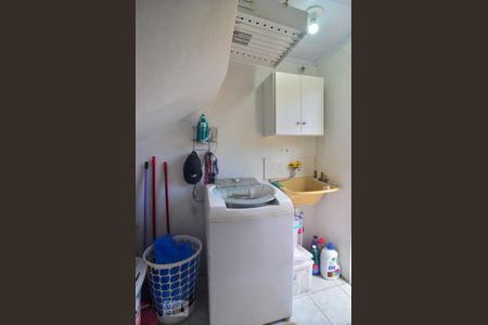 Casa de condomínio à venda com 93m², 3 quartos e 2 vagasÁrea de serviço